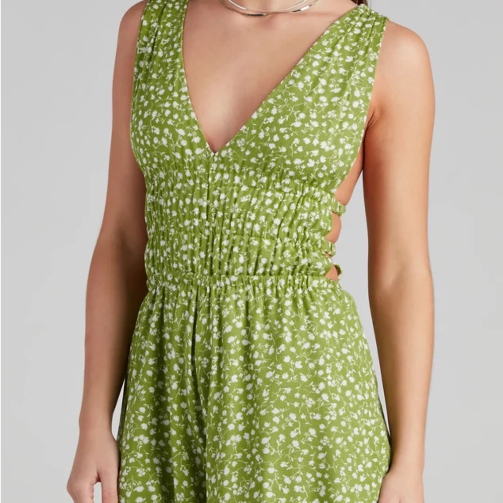 Windsor Effortless Style Sleeveless Romper - Sage (Large)